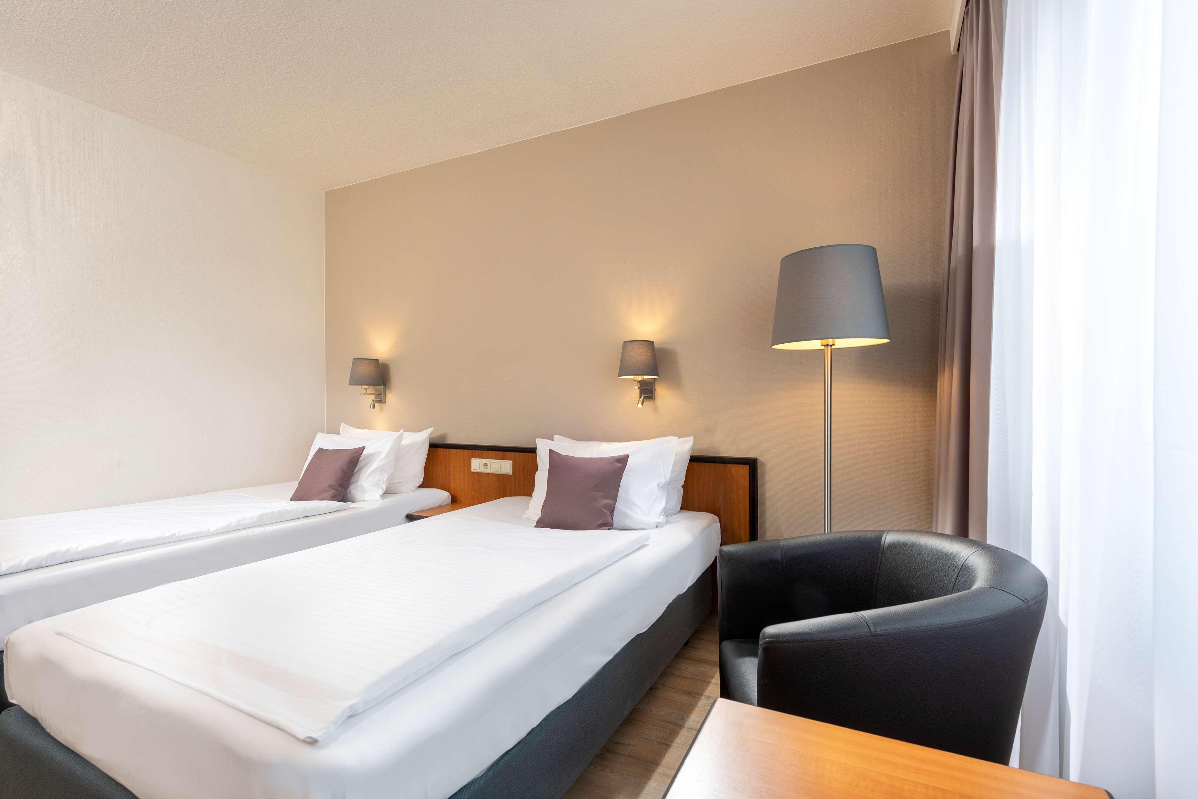 B&B Hotel Rastatt Quarto foto